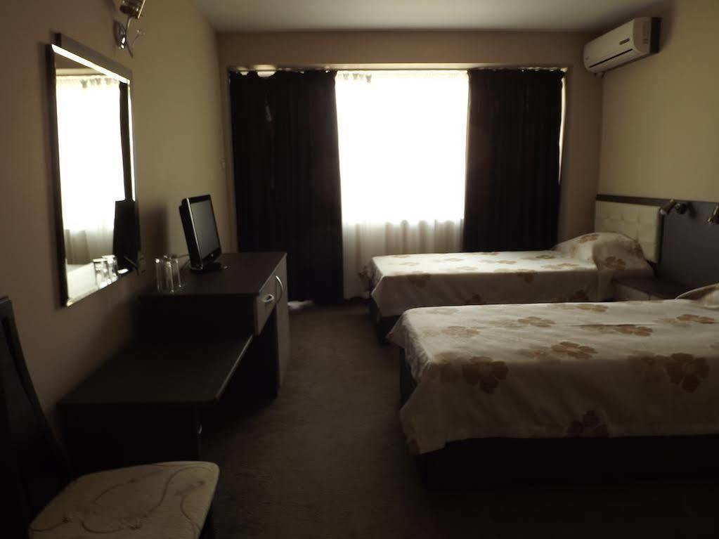 Hotel Bulgaria פטריך מראה חיצוני תמונה